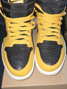 Air Jordan 1 High OG Mens Size 13